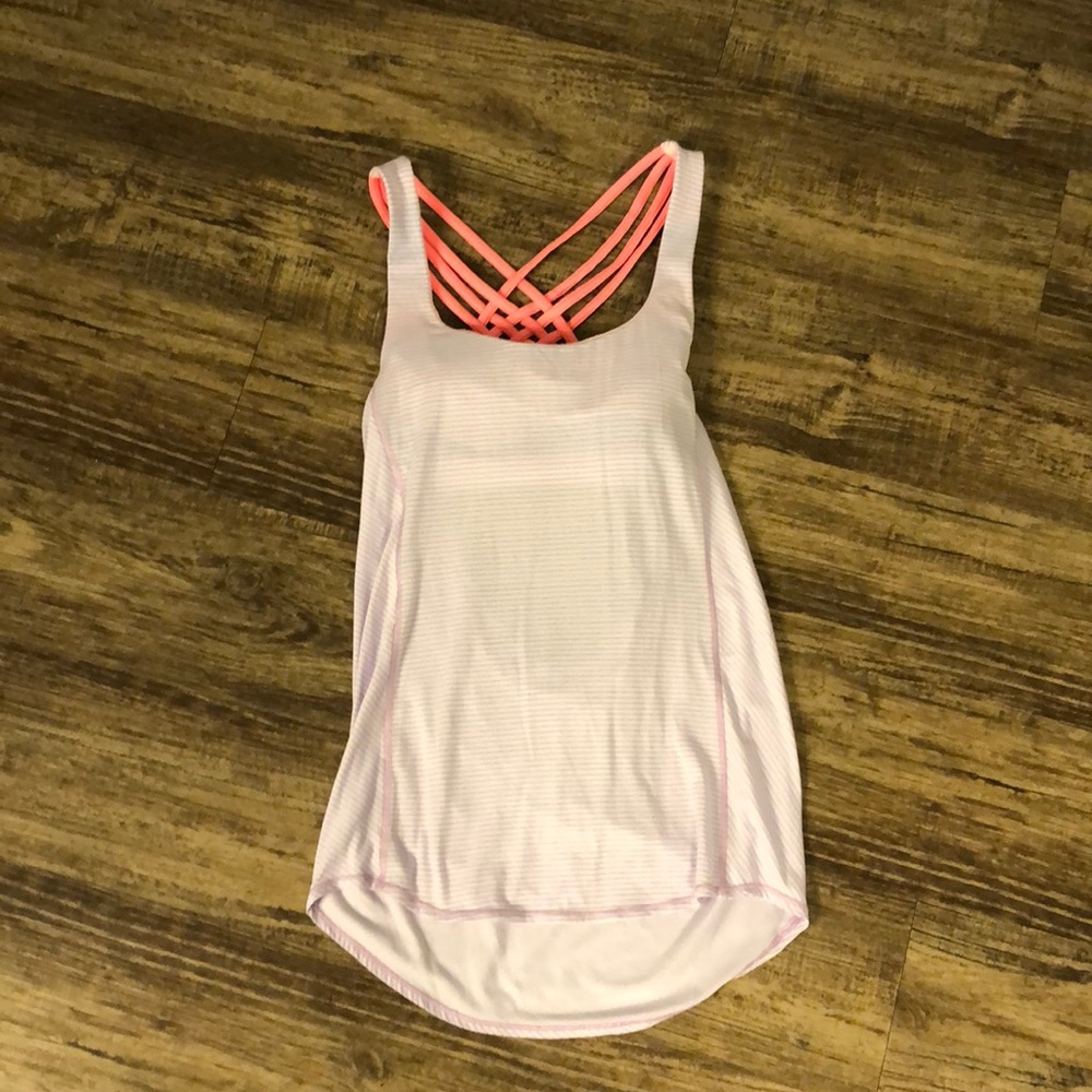 Lululemon tank top with built in bra